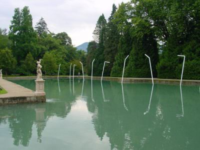 2001, Der Durst der Welt, Schloßanlage Hellbrunn, Salzburg